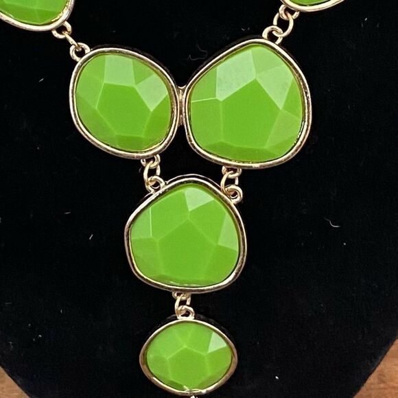Jewelry Necklace and Earring Set Green Faux Gem Y Shaped Necklace Dangle Earring - Picture 8 of 15